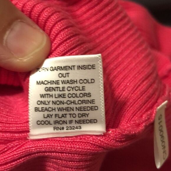 NY&C L Fuchsia Pink 7th Ave Studio Turtle Neck Sweater - Picture 8 of 8